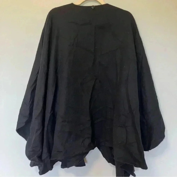 Lochcarron 100% new wool black cape - Picture 2 of 3